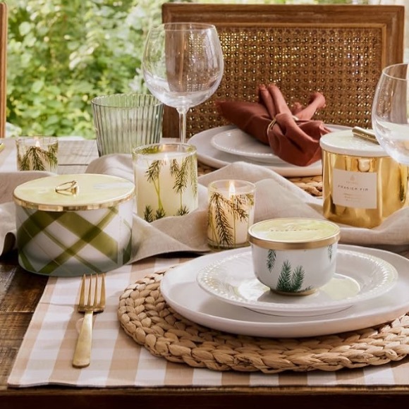 Thymes Frasier Fir Candle - Tin - Pine Needle Design (6.5 oz) (No Lid) - Picture 5 of 5